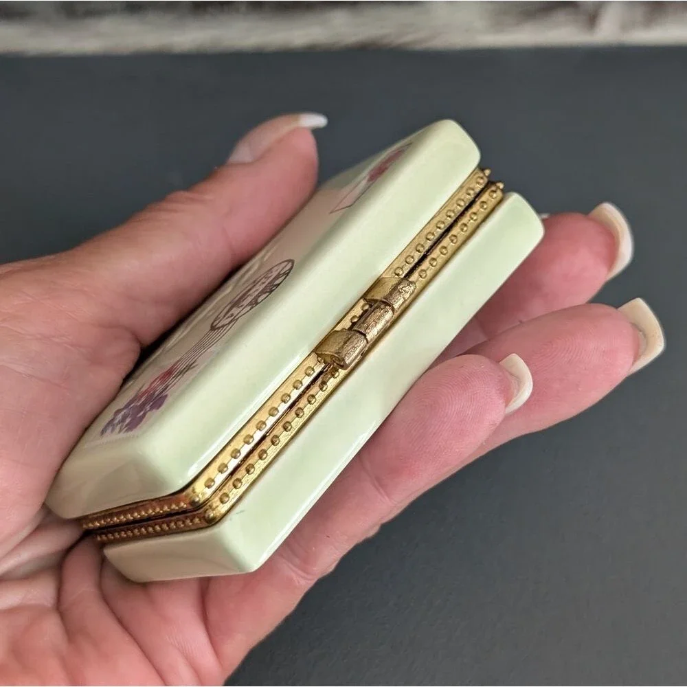 N/A vintage hallmark